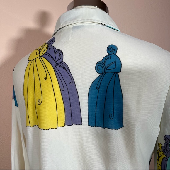 Vintage Tops - Vintage 1970 Mod Art Deco Lady Print Dagger collar Blouse